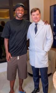 🚨 OKOKU FOOTBALL FLASH: Vinícius Júnior Unveils New Look After Cosmetic Chin Procedure